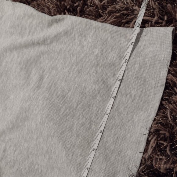 Express Fitted Ribbed High Neck Tank - Picture 9 of 9